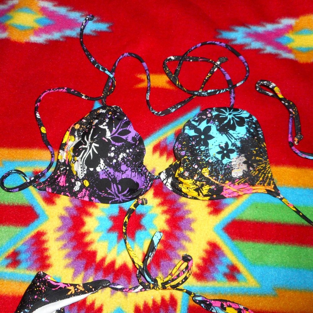 Surfside String Bikini With Removable Padding Top Size: M - Picture 5 of 6